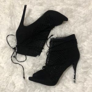 Guess Women’s Heels Tie Up